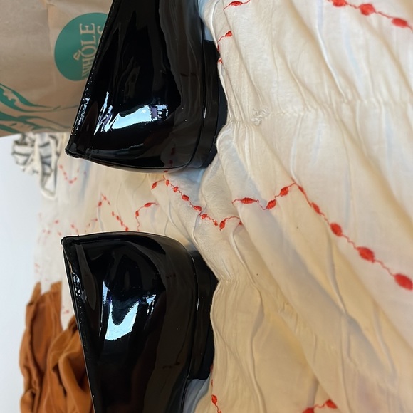 Ann Taylor pointed bow flats - Picture 7 of 7